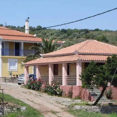 Апартаменты Maria's Houses *